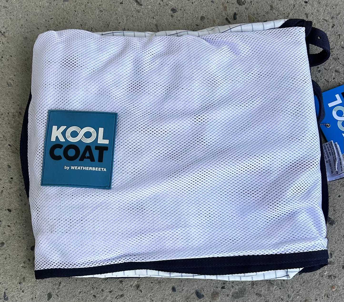 75” kool coat brand new. Detachable neck.