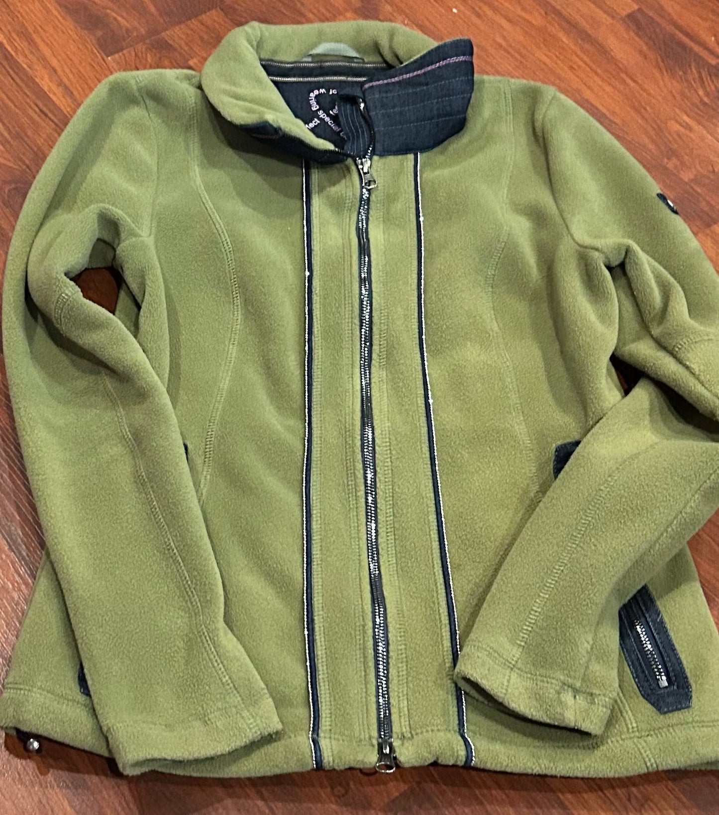 Pikeur sports size 38 green fleece jacket