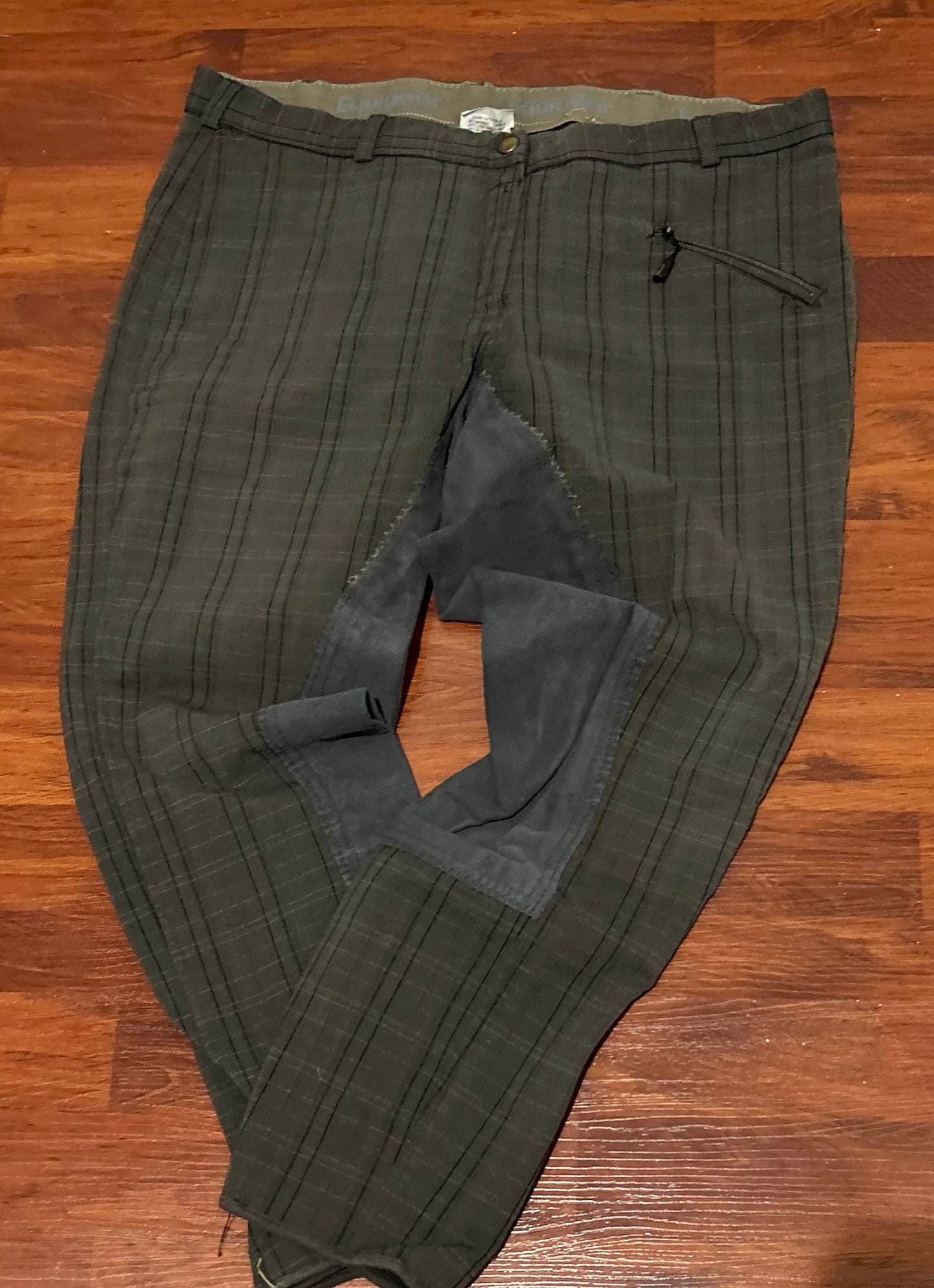 Equigear green plaid full seat breeches 36