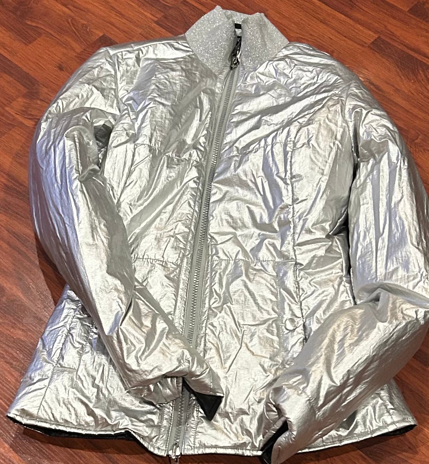 Anky XS reversible puffy jacket. Black and silver
