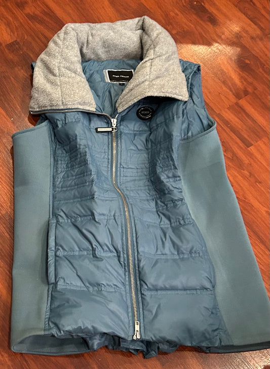 Asmar large blue down vest