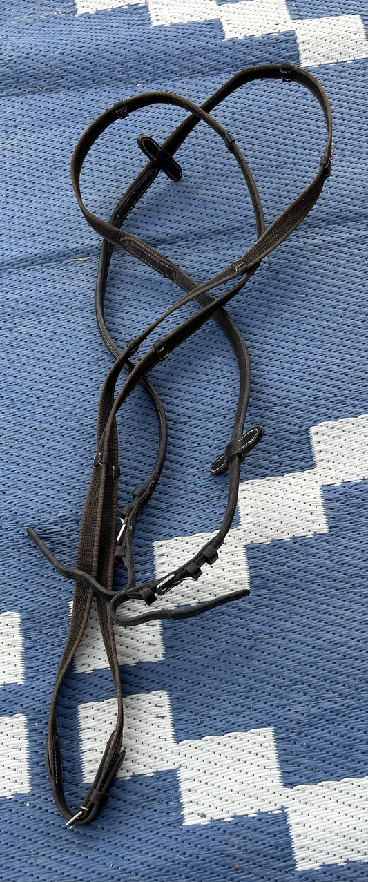 Brown rubber grip reins with hand stops