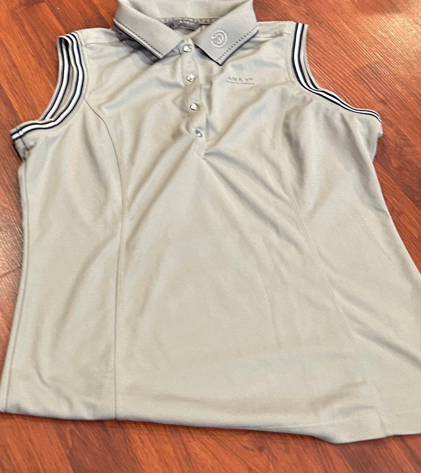 Anky XXL (fits like XL) sleeveless shirt