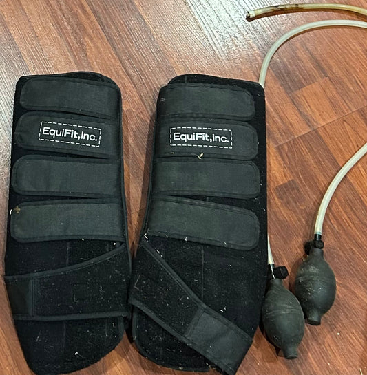 Equifit gel compression tendon boots. One boot pump attachment is broken.