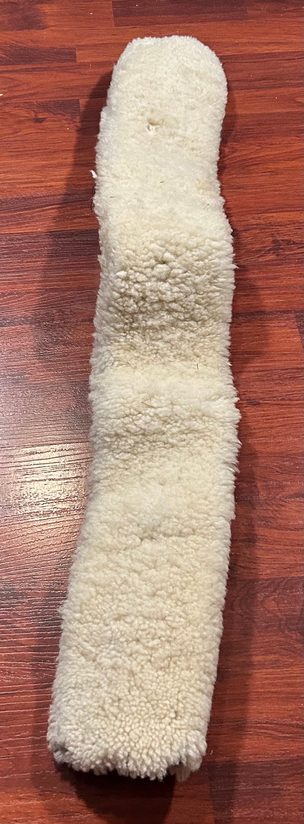 31” sheepskin girth cover