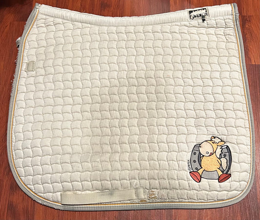 Eskadron cream dressage pad (lots of wear)