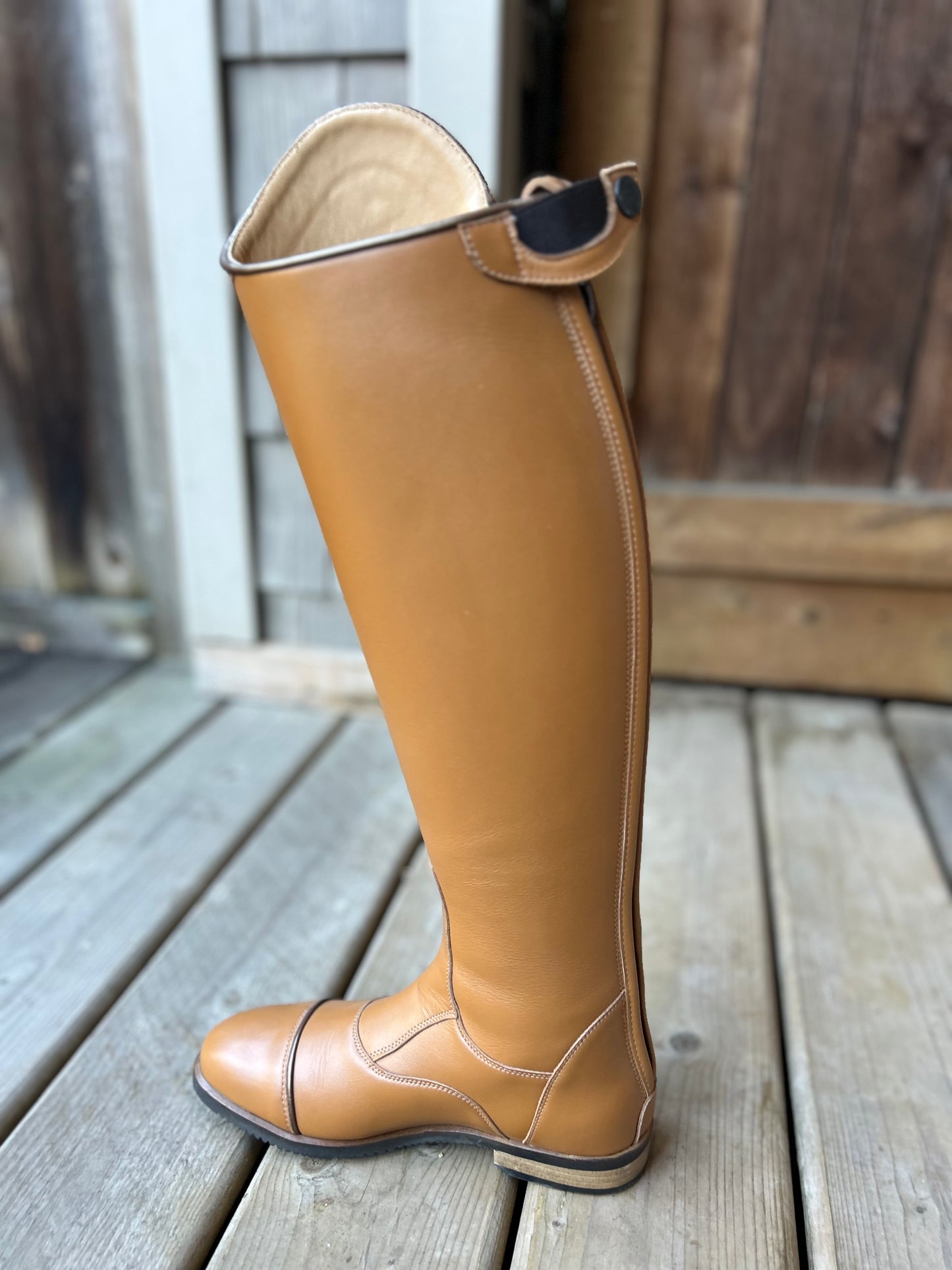 Kingsley aspen size 37 MA S. 14” calf 19” tall cognac. Brand new