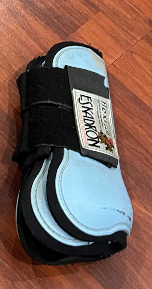 Eskadron flexi soft tendon boots light blue (2)