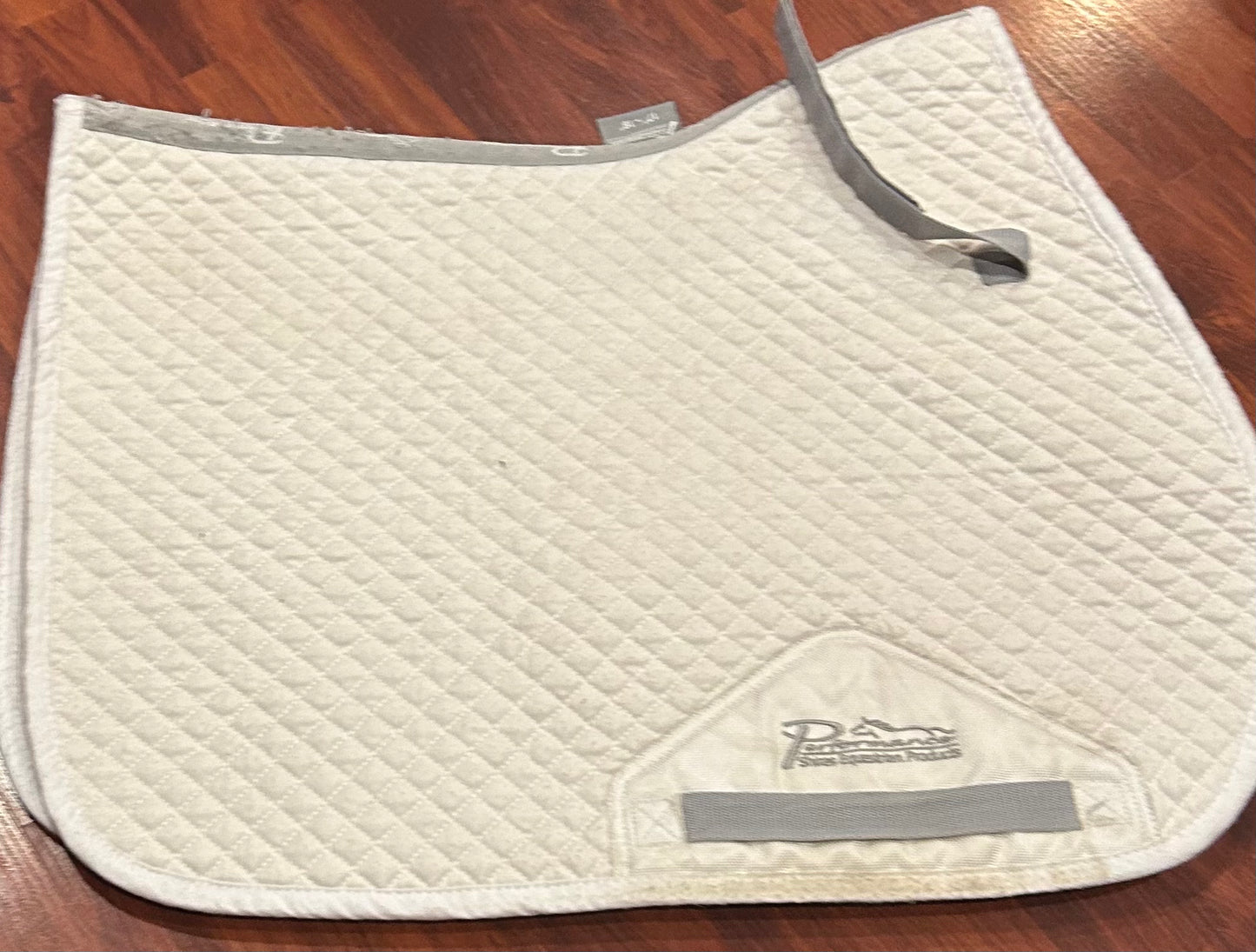 Professionals choice white pad 17-18” some wear
