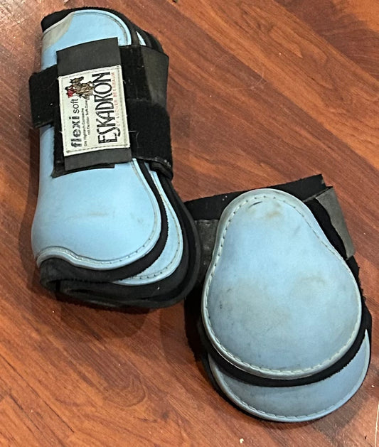 Eskadron flexi soft tendon boots light blue. Set of 4