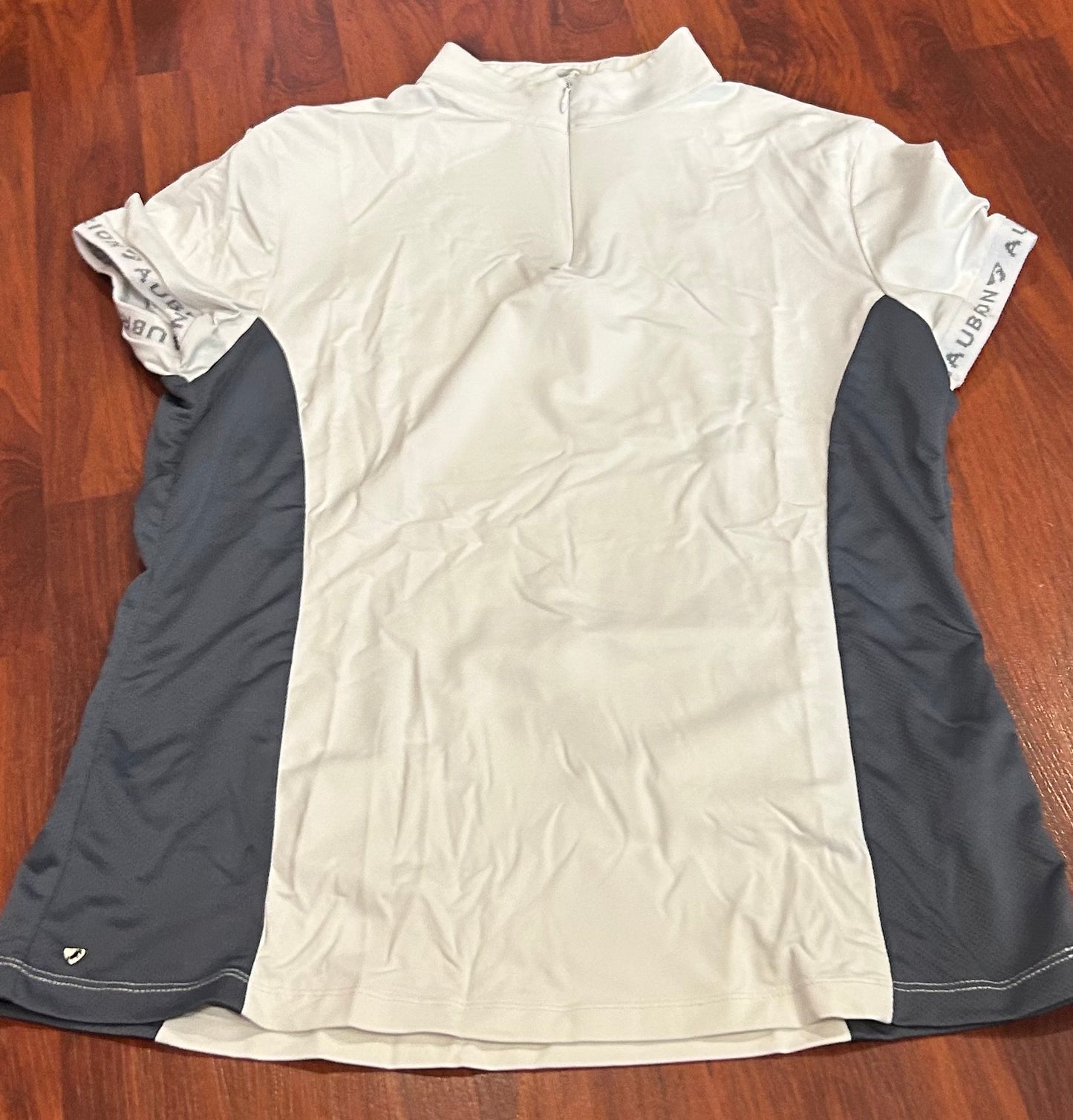 Aubrion large white/grey short sleeve. Mesh sides
