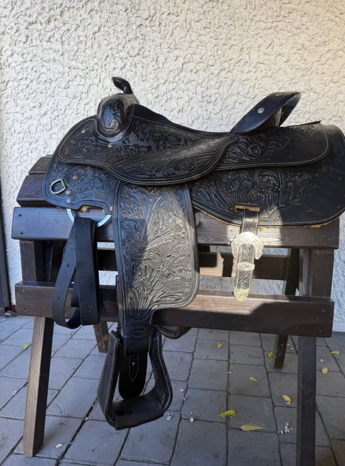 16” showman western saddle
