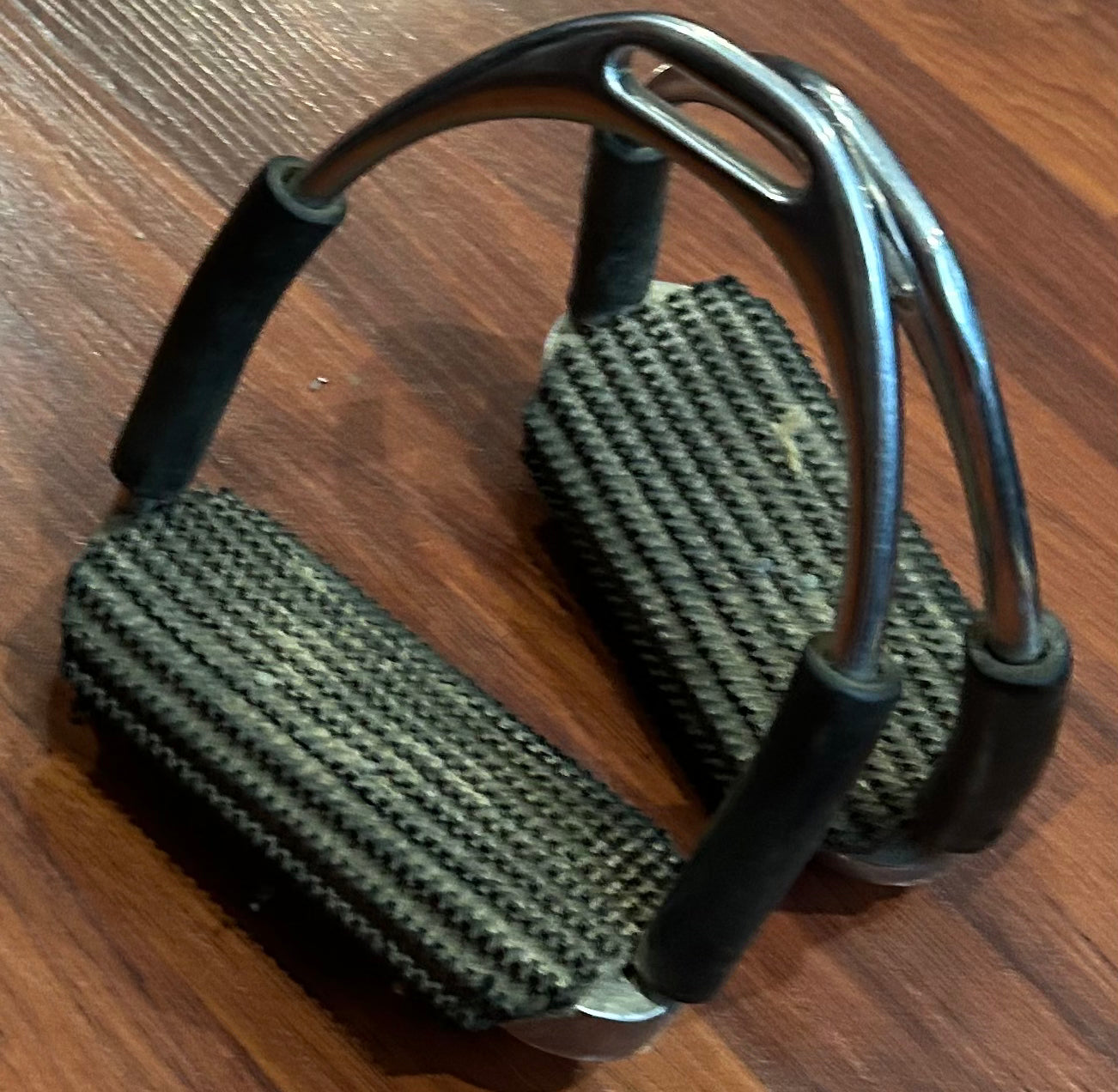 4.5” force stirrups with grip tread added