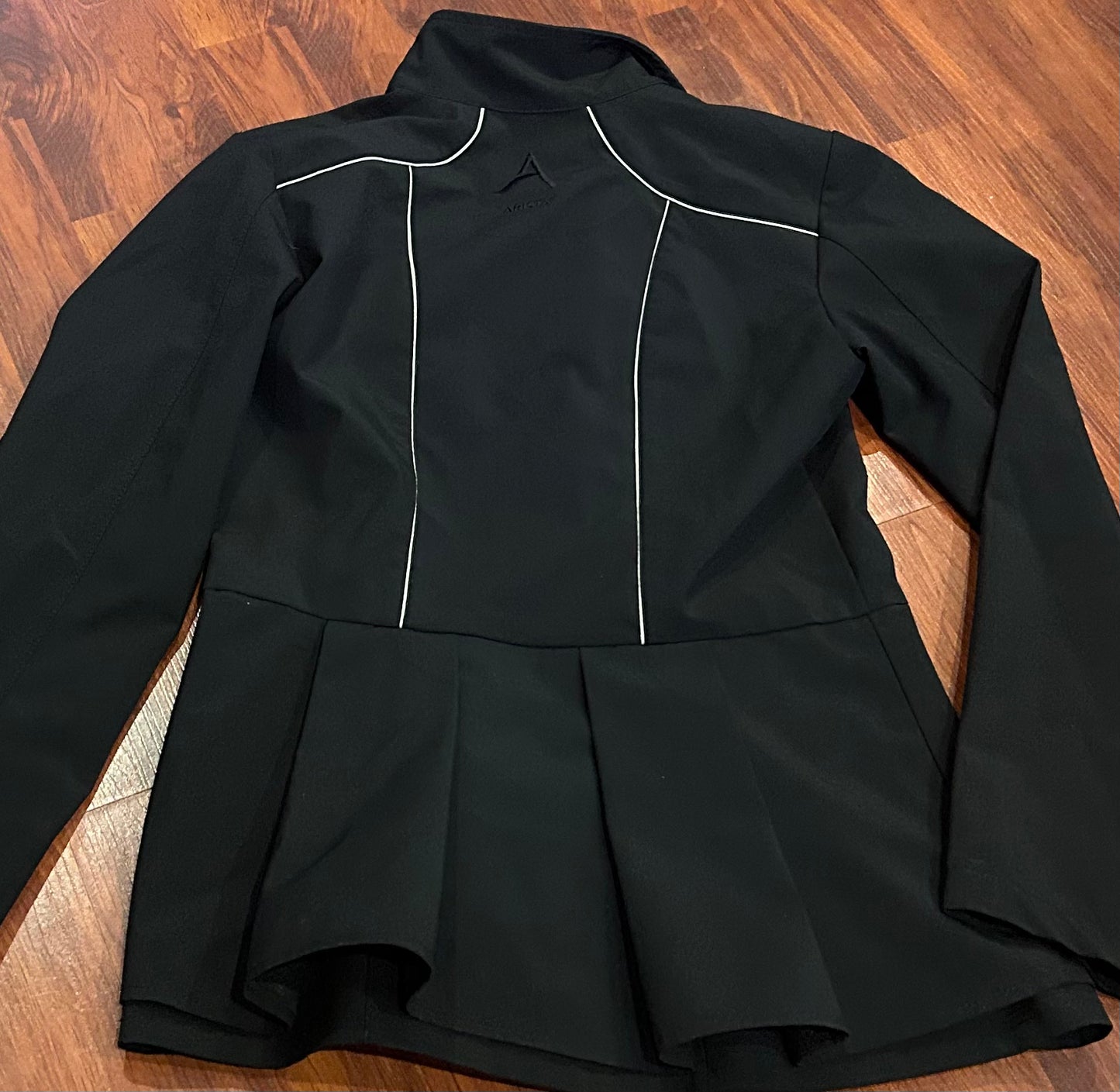 Arista small black jacket