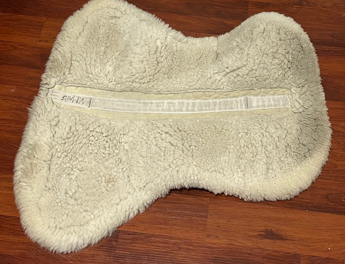 Mattes white half pad sheepskin large