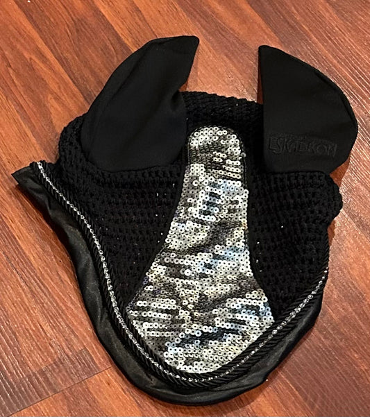 Eskadron sequin black bonnet