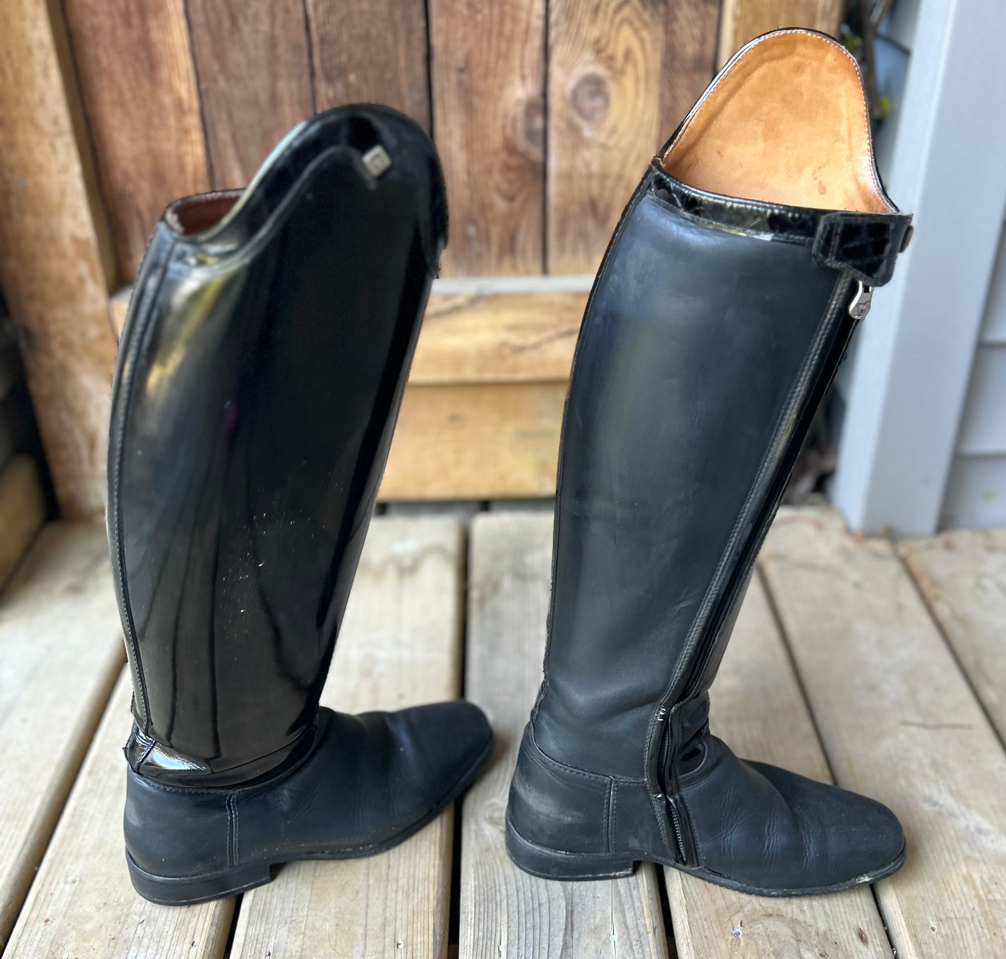 DeNiro Giotto boots 38 MC M size 7.5 15” calf 18.5” tall to ground. Patent trim.