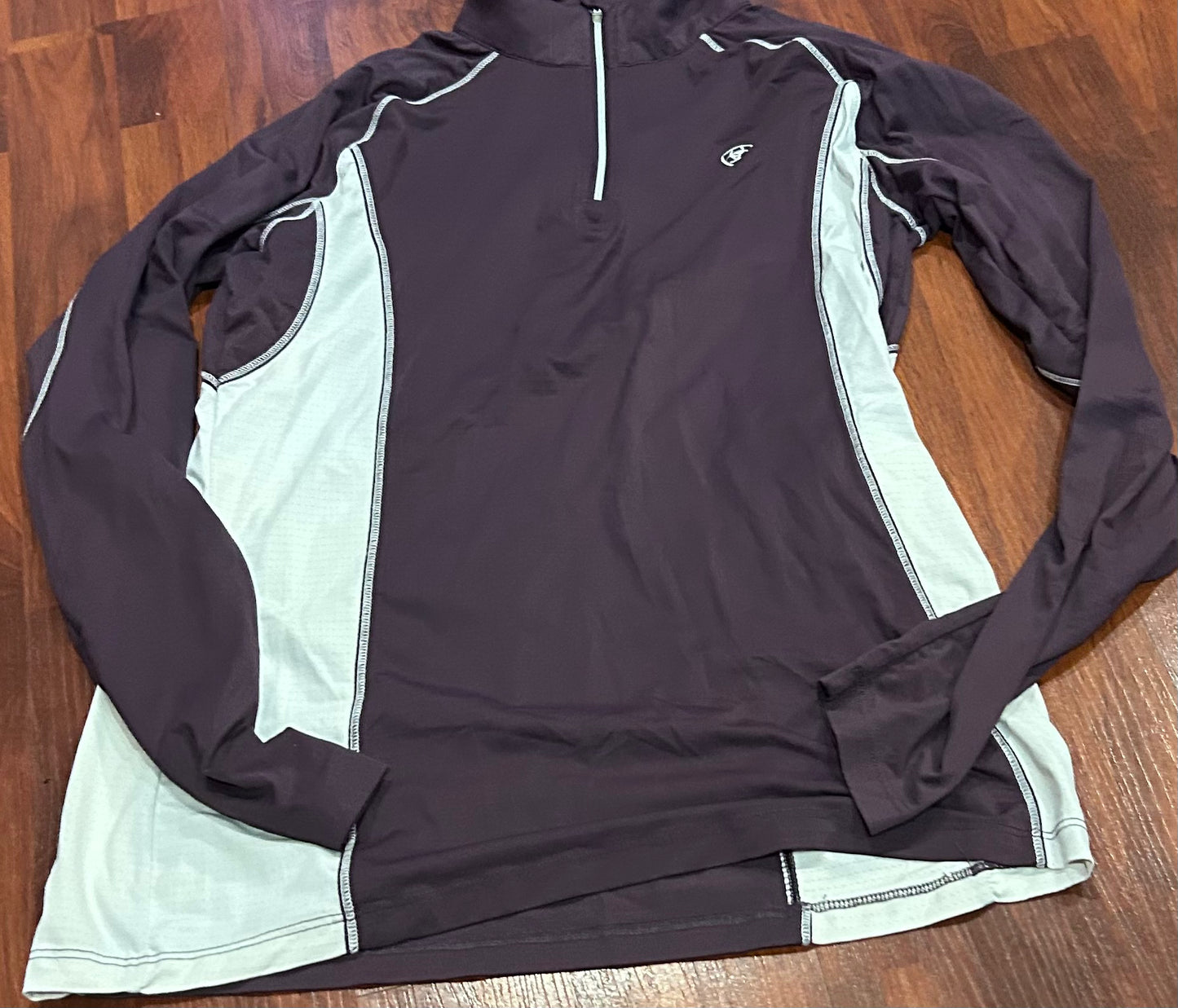 Ariat medium heat series purple with with long sleeve sun shirt