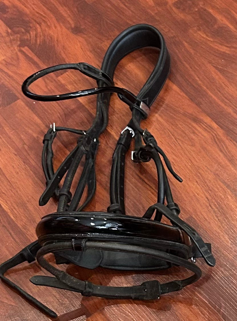 Equippe full size black with patent rolled snaffle bridle