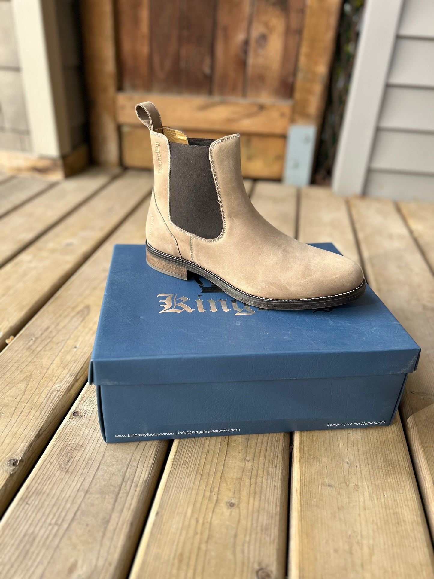 Size 46 Kingsley Amsterdam brown. New