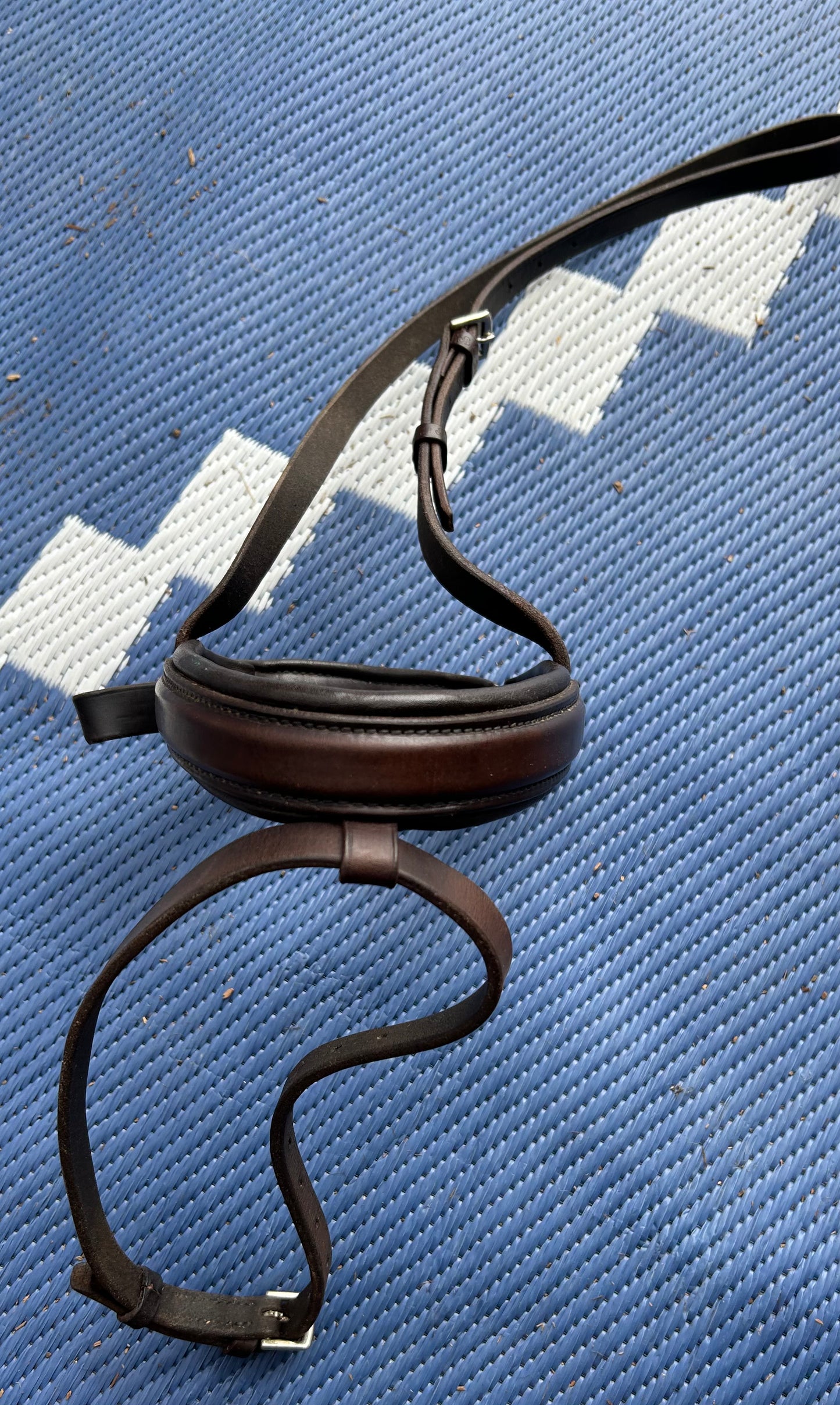 Stubben full size brown crank noseband with flash