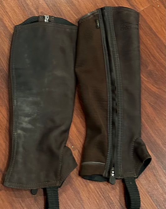 Pro chaps medium (16/41) brown. Lovely and soft with elastic panel