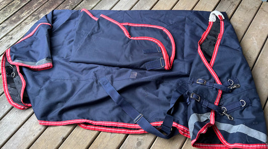 84” Canadian Horsewear maxim rain sheet with neck cover. Some snags. One small repair.