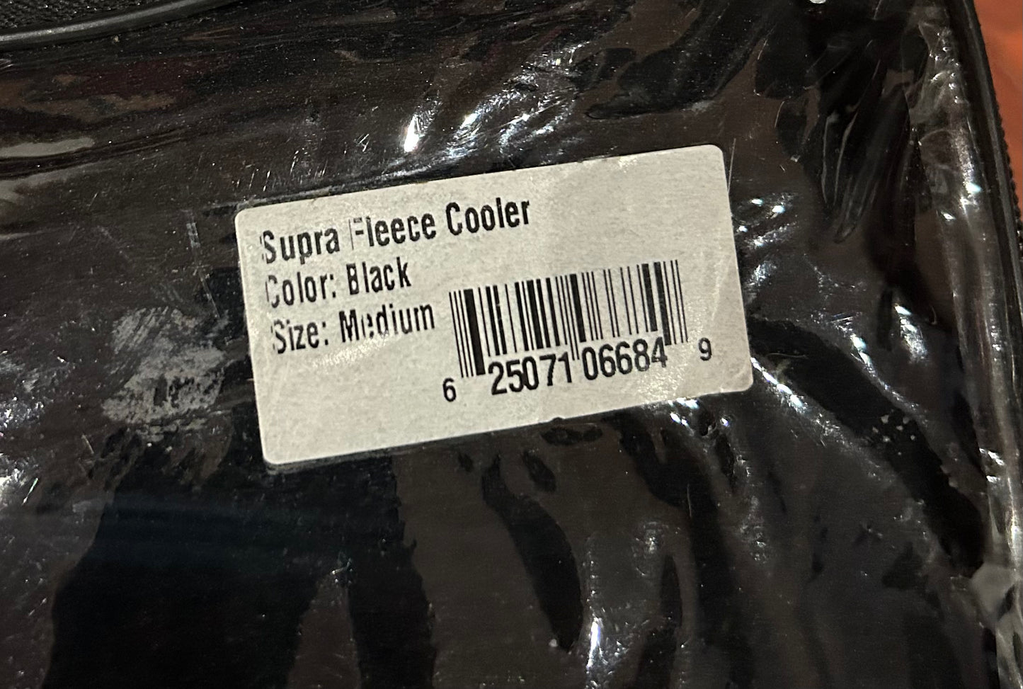Shedrow medium black fleece cooler brand new