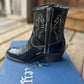 Size 39 Kingsley Sun boots black. New