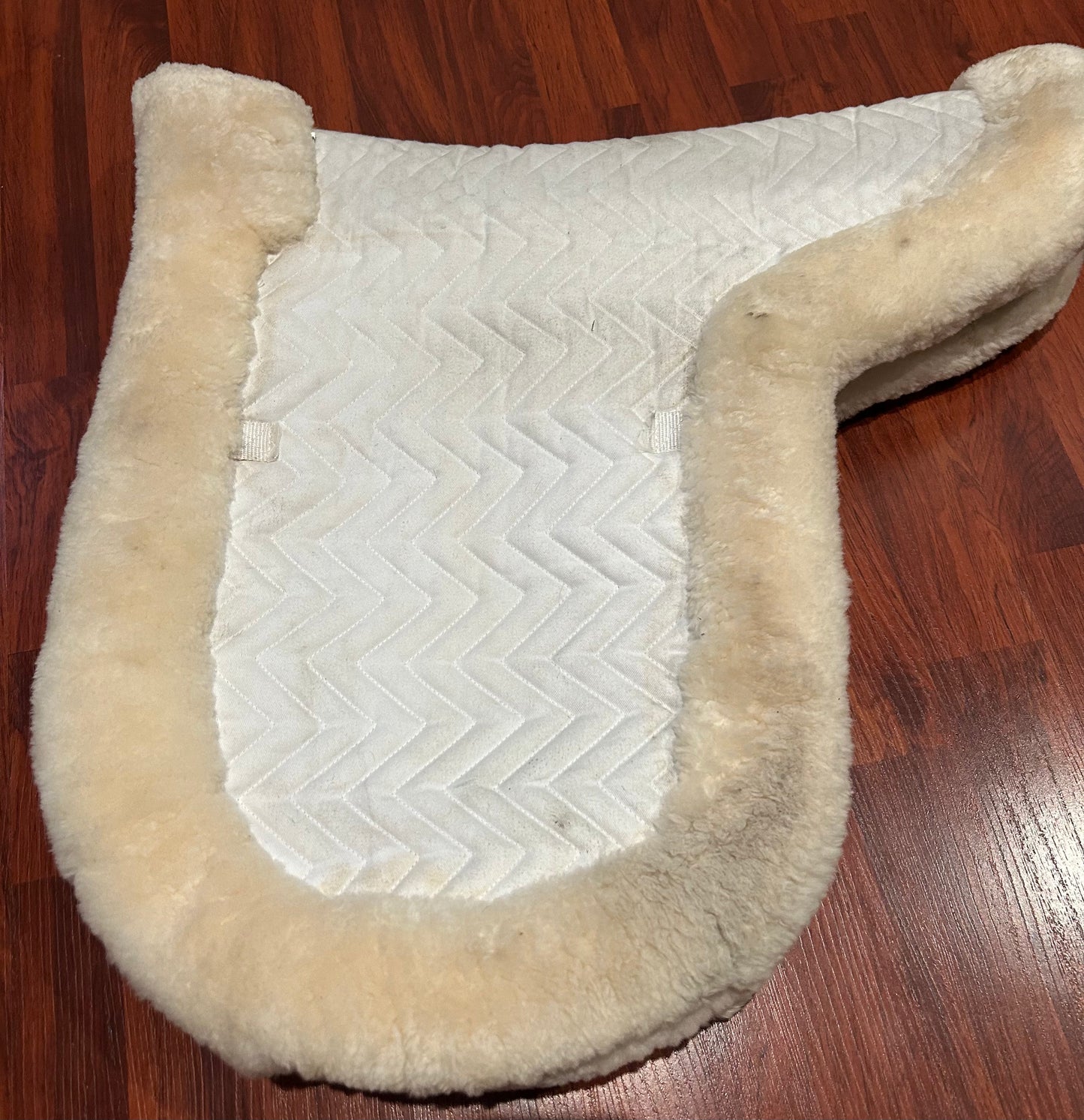 Fleeceworks RG white sheepskin dressage pad