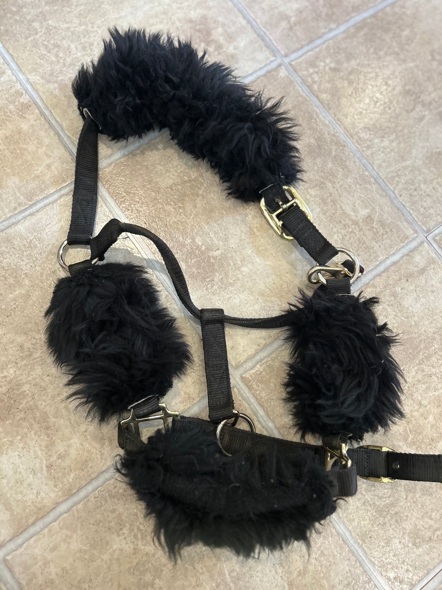 Shedrow Nylon halter with sheepskin fuzzies full size