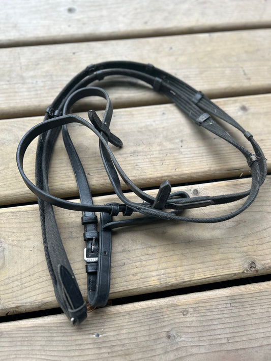 Kieffer black webbed reins