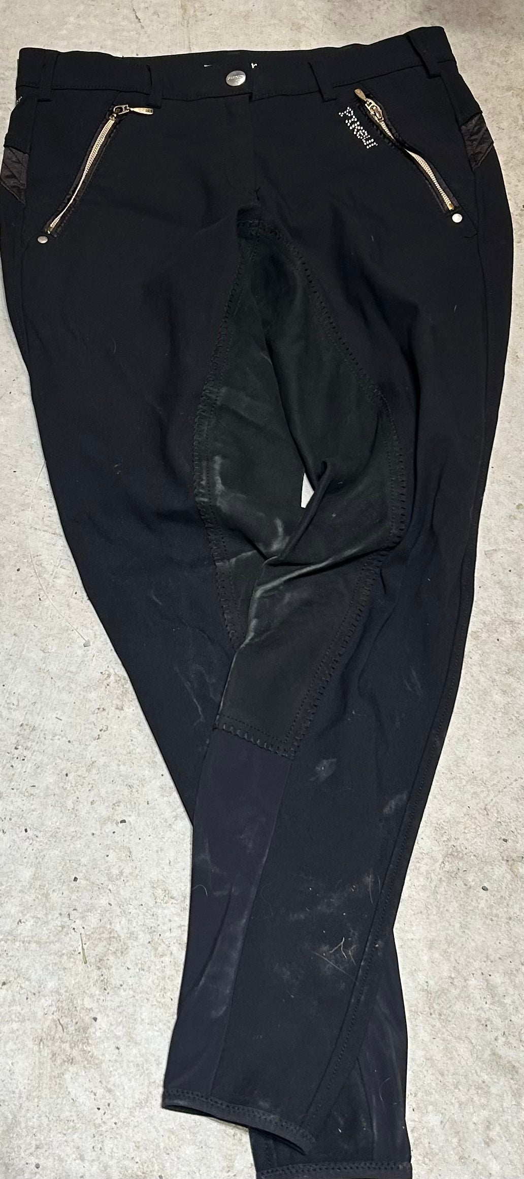 Pikeur size 28 black full seat breeches