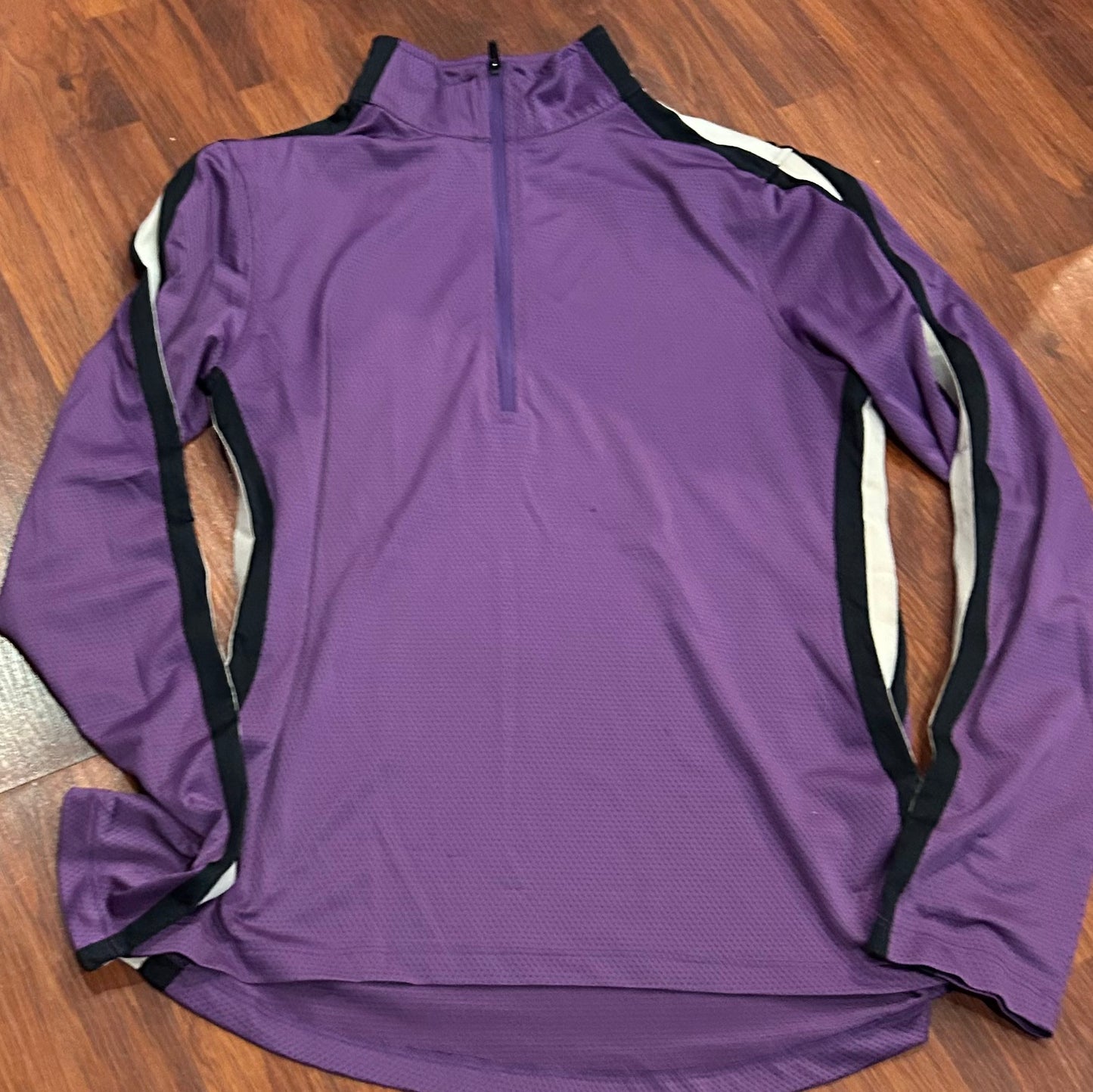 Kerrits small purple mesh shirt