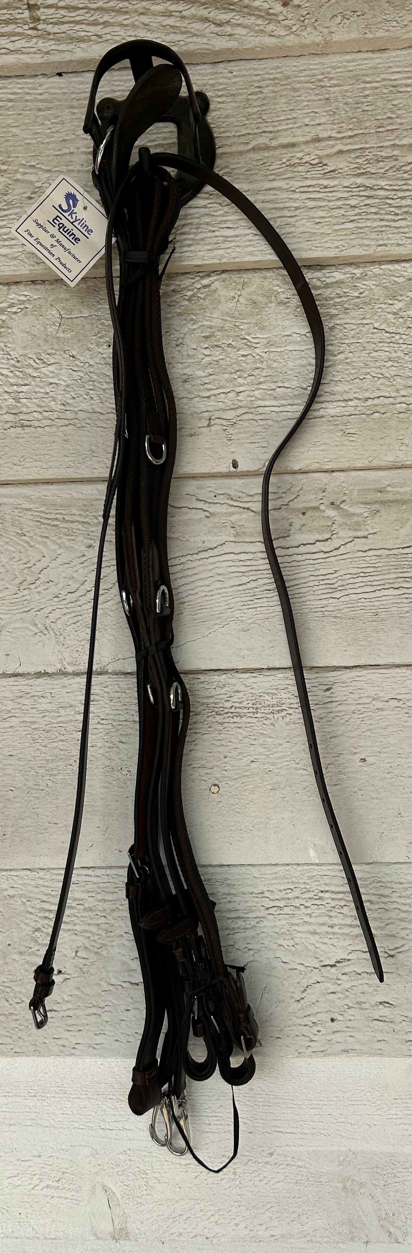 Skyline brown German martingale. New.