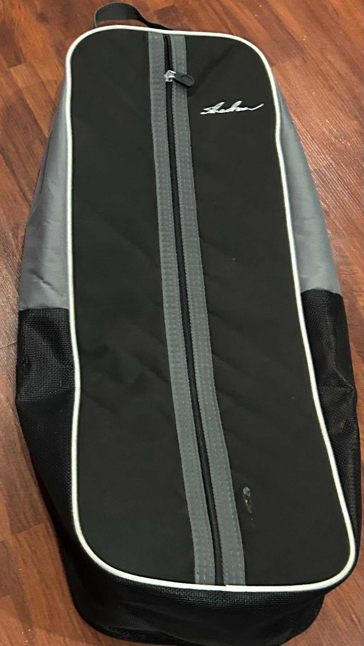 Shedrow bridle bag