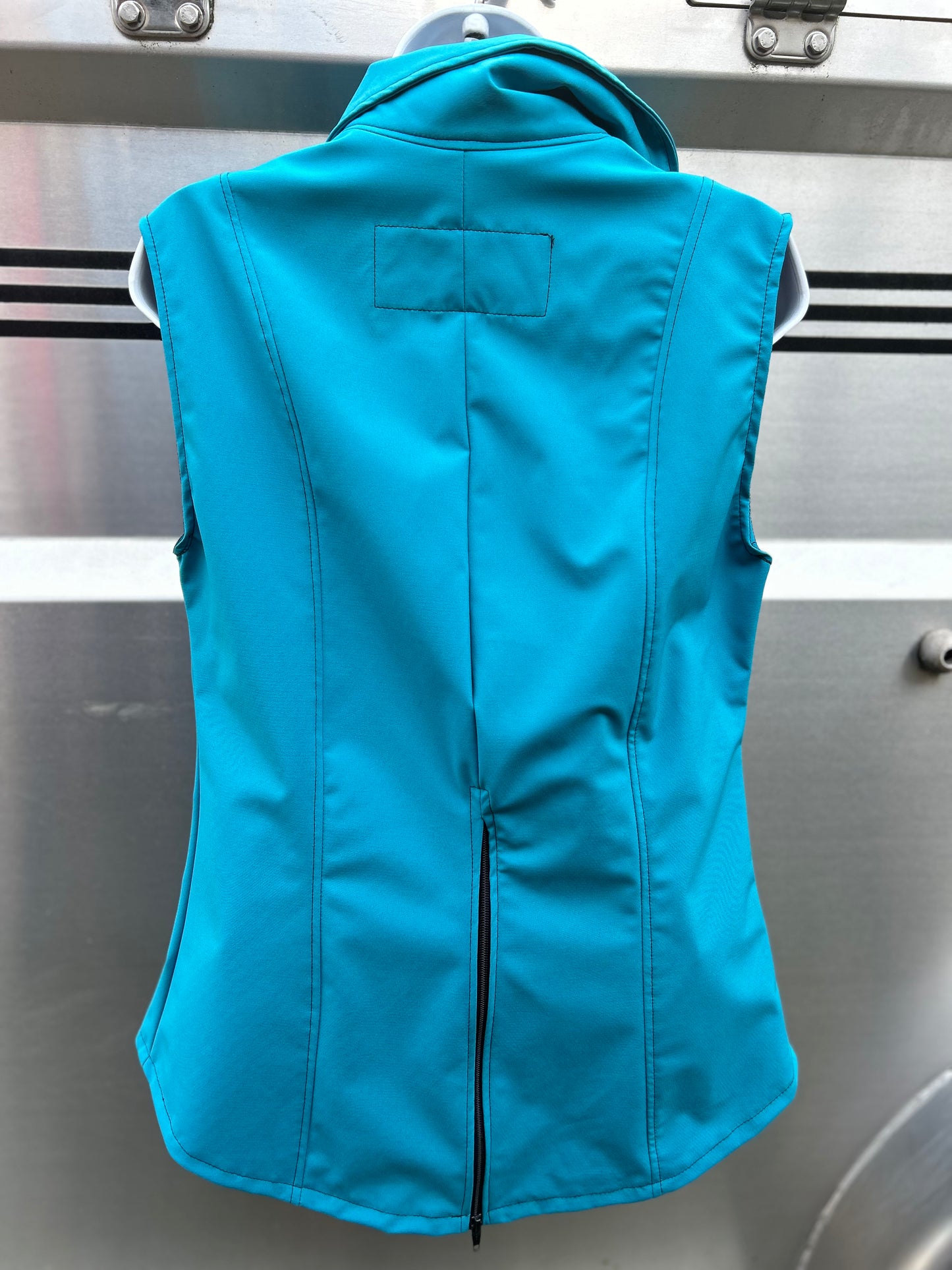 Indie Equestrian teal vest med