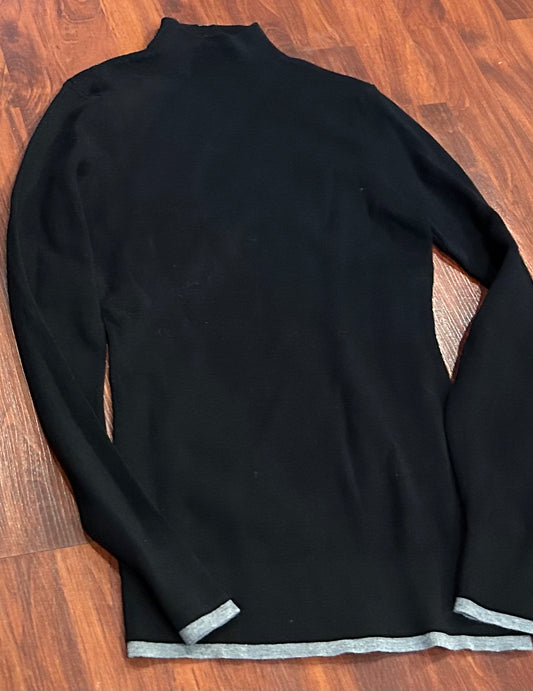 Asmar medium black sweater