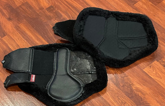 LeMieux medium fleece boots. Price per one set there are two sets.