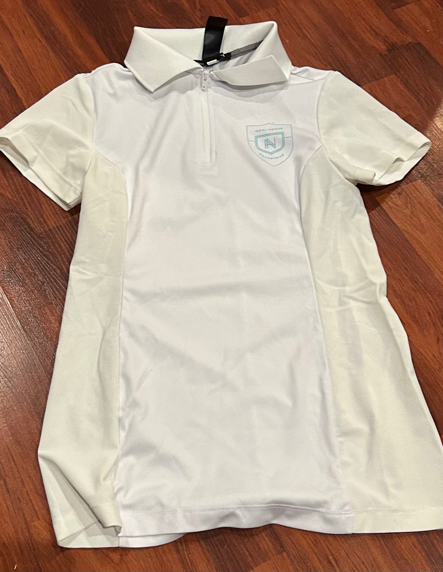 Asmar XS white 1/4 zip short sleeve shirt with mesh sides
