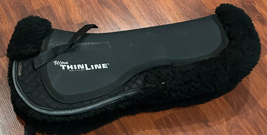 Thinline medium comfort pad black. Shimmable. Fully sheepskin lined