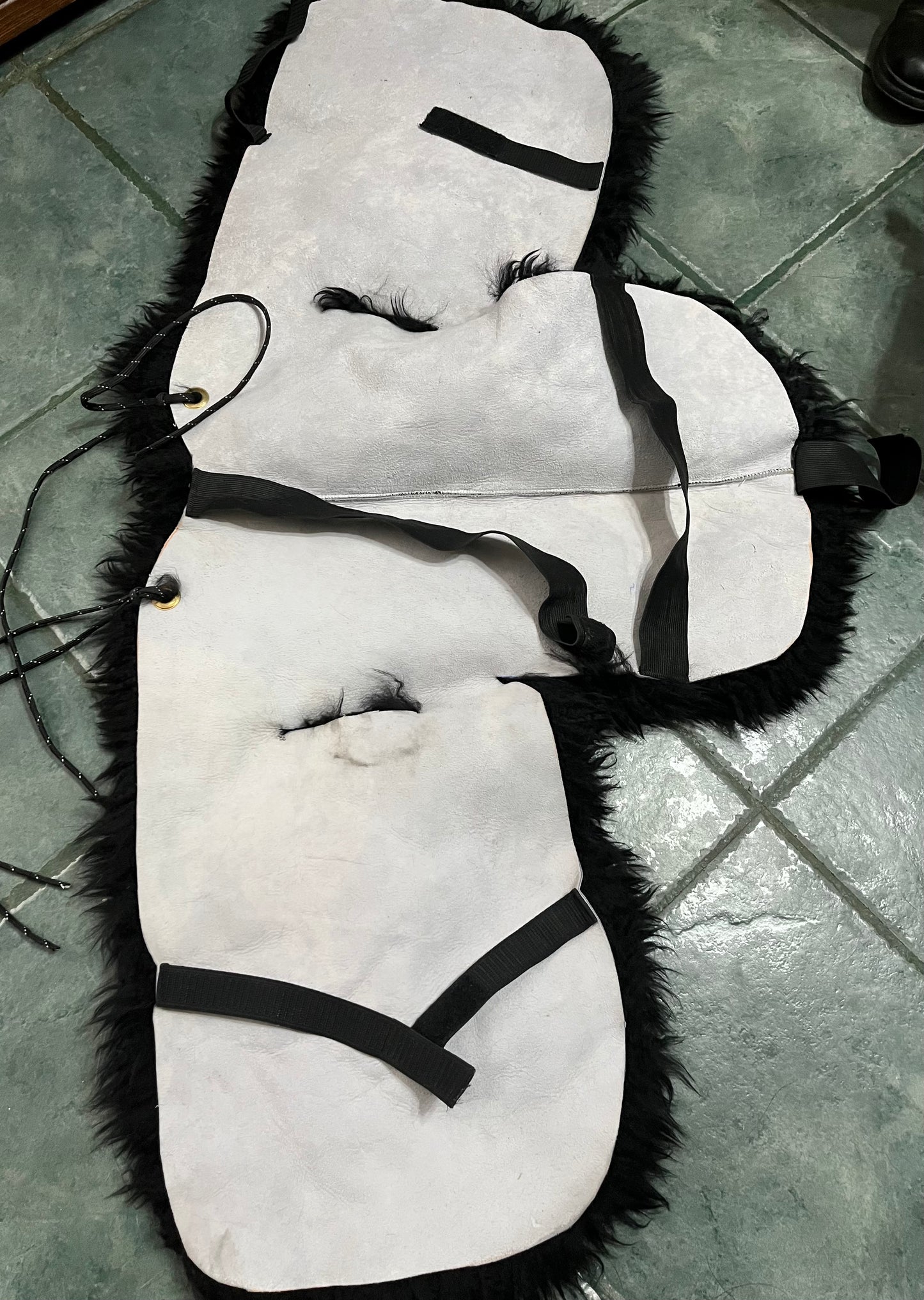 Custom made sheepskin dressage saddle seat saver black