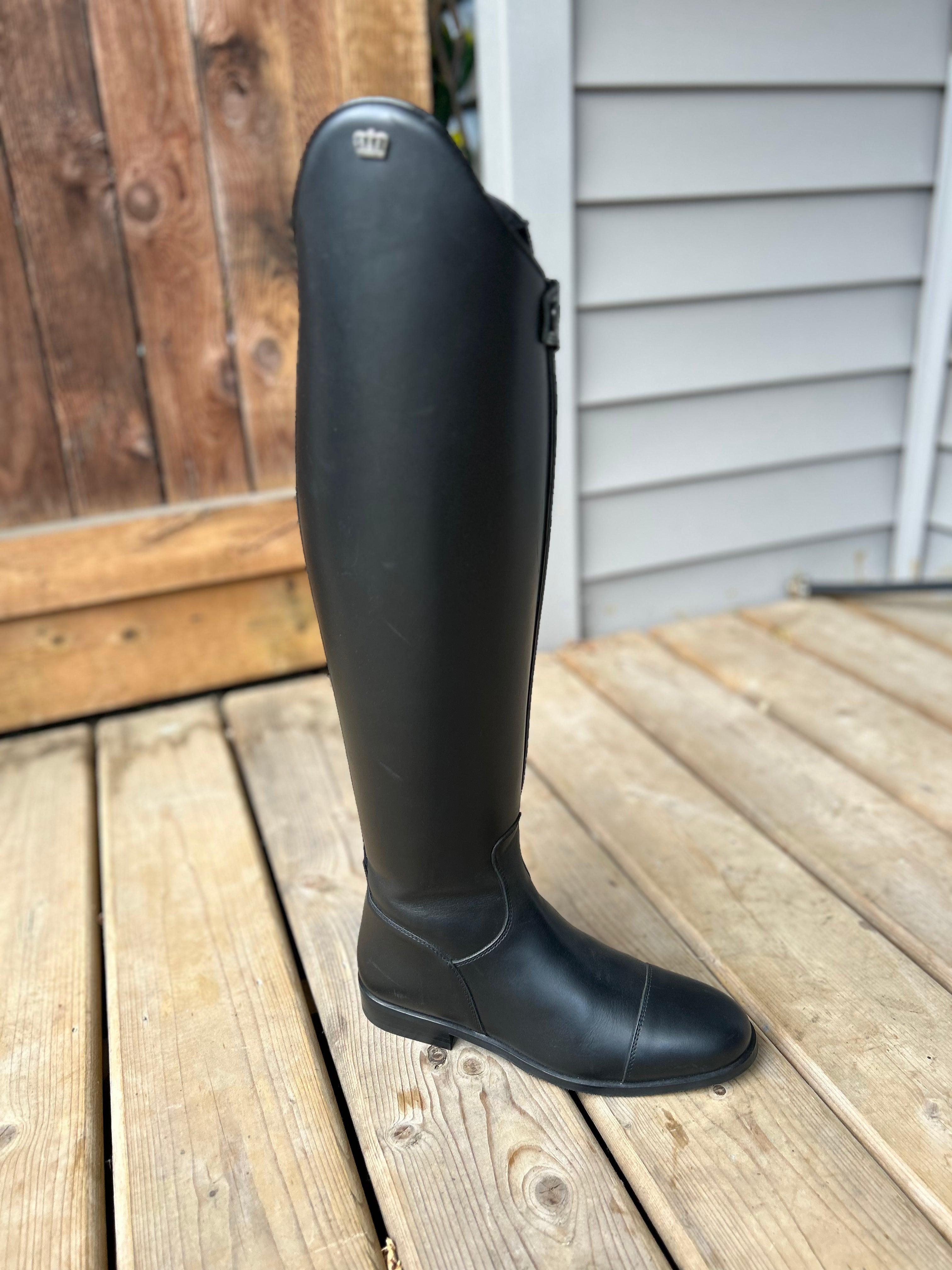 BOTTE DRESSAGE CAPRI NOIR 35-39 | KINGSLEY | Botte dressage Équitation BOTTE DRESSAGE CAPRI NOIR 35-39 | KINGSLEY | Botte dressage Équitation
