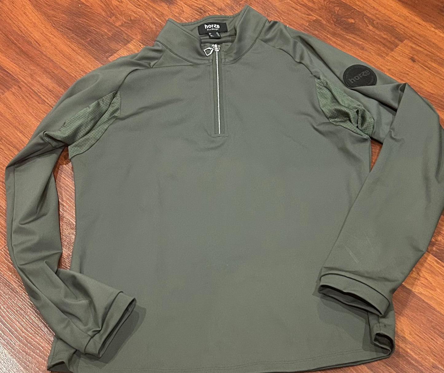 Horze size 12 green quarter zip