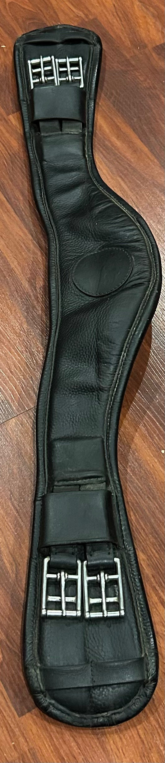 28” NSC dressage girth black.