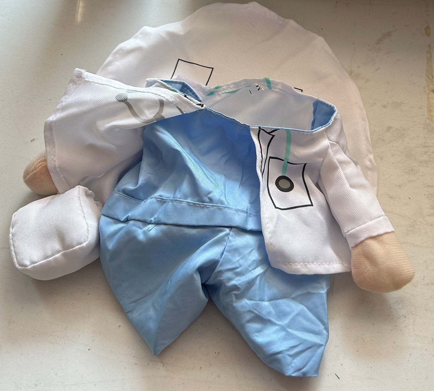 Med (small dog) medical costume