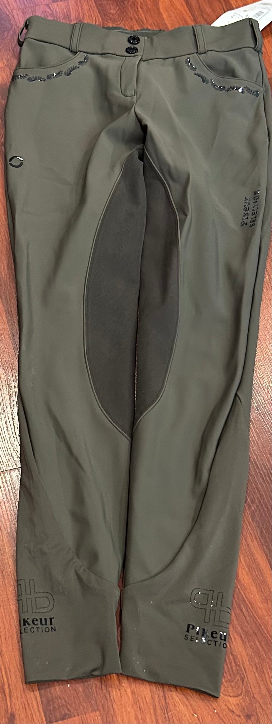 Pikeur Ceelina size 22 faux suede green full seat breeches. Brand new