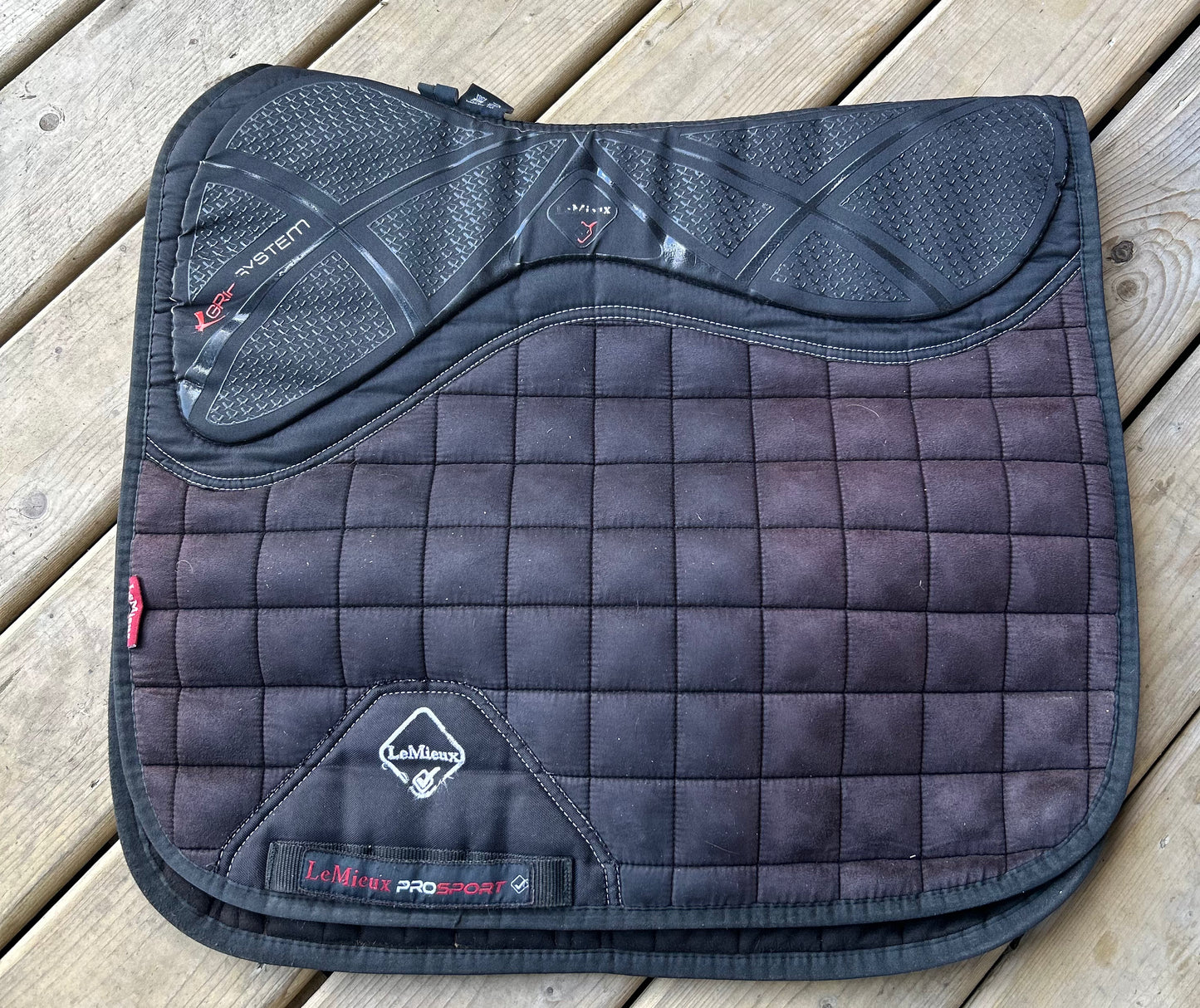 LeMieux XGrip black dressage pad