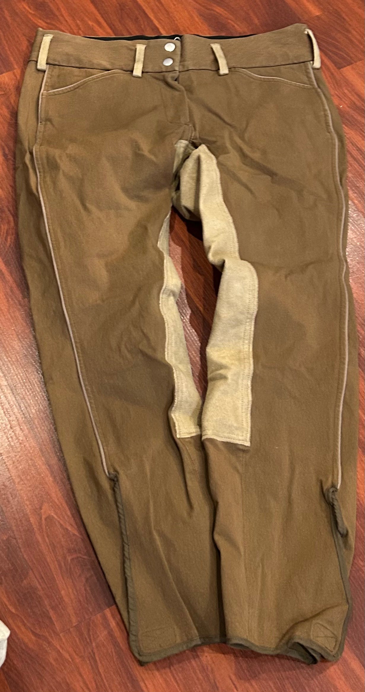 Goode Rider size 32 brown full seat breeches. Velcro ankles.