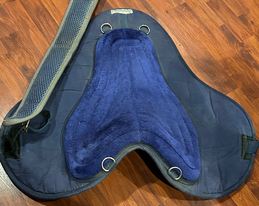 Comfort pad (bareback pad). Navy. Very good condition.